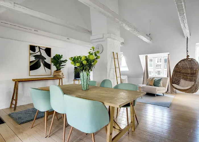 Main 2 - Cute 2-Bdr Apt In Central Copenhagen, Denmark